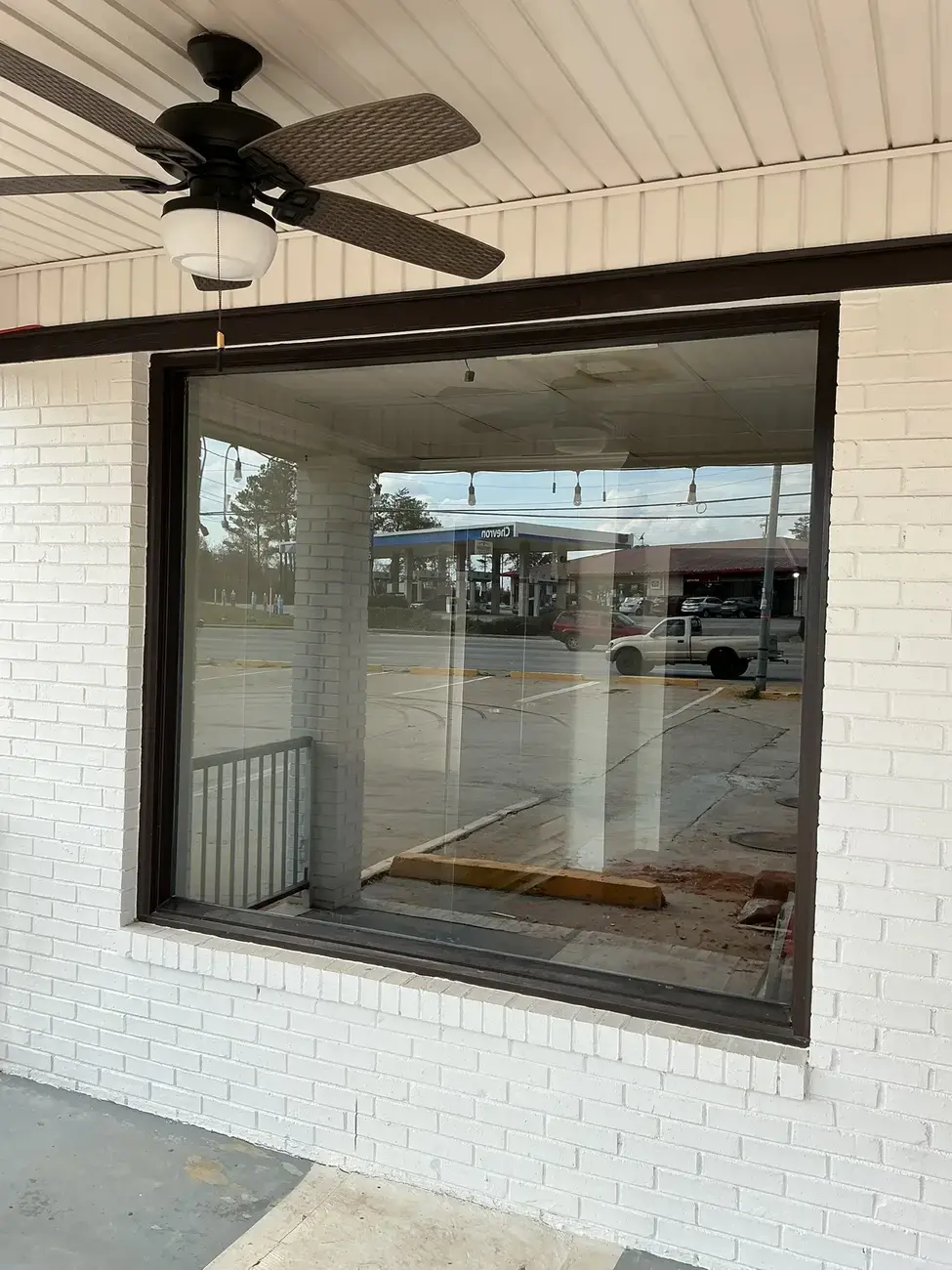 Image 4 picture windows