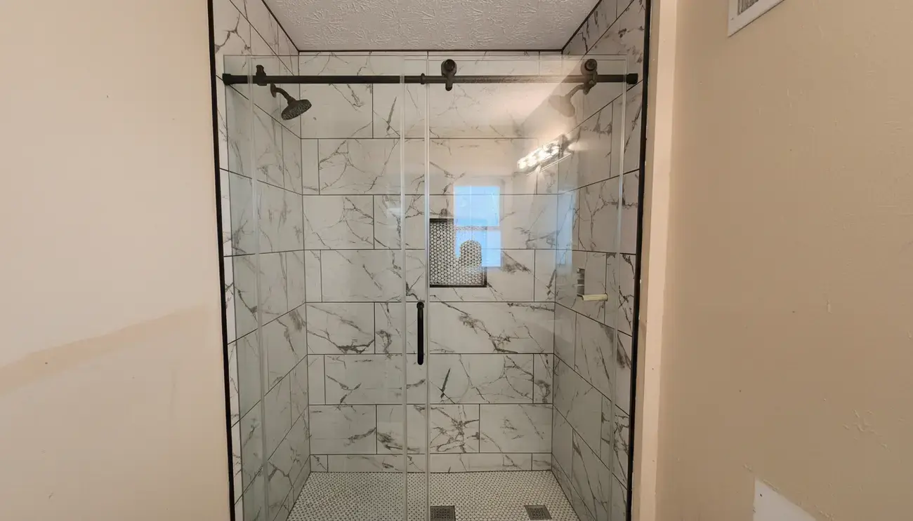 Image 8 Frameless Shower Glass